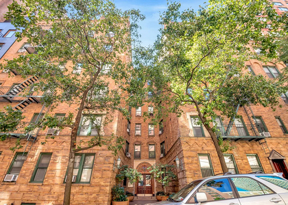 East 70th Street - Photo 1