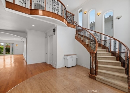 7822 Truxton - Photo 1