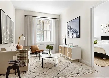 Wall Street - Photo 1
