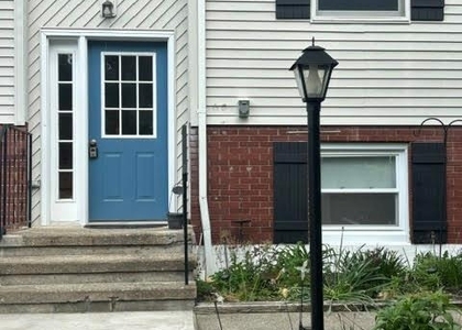 32 Louise Lane - Photo 1