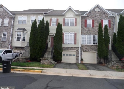 822 Ferndale Terrace Ne - Photo 1