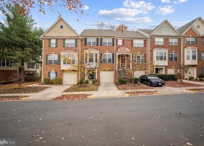 11551 Laurel Lake Square - Photo 1