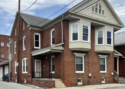 17 W Park Avenue - Photo 1