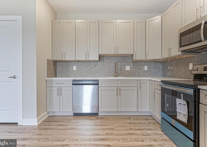 2162 E Norris Street - Photo 1