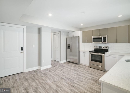 1443 N 8th Street - Photo 1
