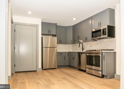 327 S 16th Street - Photo 1