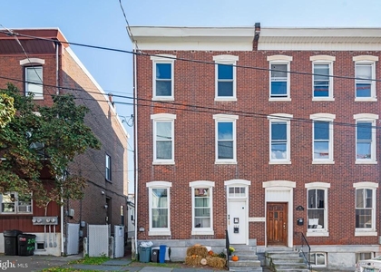 204 Ripka Street - Photo 1