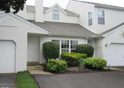 79 Portsmouth Court - Photo 1