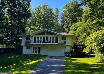 6900 Heatherhill Road - Photo 1