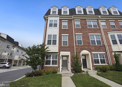 635 E Church Street - Photo 1