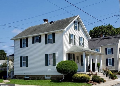 9 Ne 6th Street - Photo 1