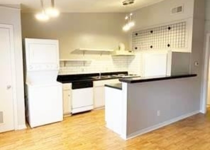 600 W 51st St - Photo 1