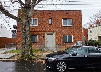 3207 11th Pl Se - Photo 1