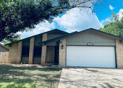 1702 Goodson Ln - Photo 1