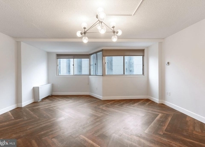 922 24th Street Nw - Photo 1