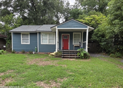 3353 Dellwood Avenue - Photo 1