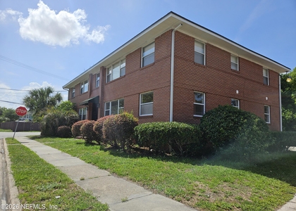 3005 Walton Street - Photo 1