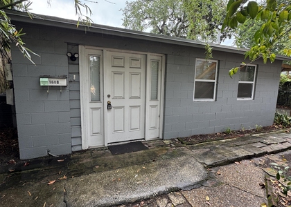 1604 Cherry Street - Photo 1