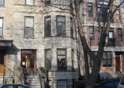 3218 N Seminary Avenue - Photo 1