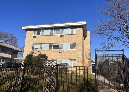 1410 W Juneway Terrace - Photo 1