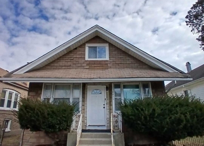 2615 N Newcastle Avenue - Photo 1