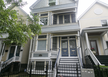 1425 W Henderson Street - Photo 1