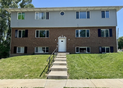 2827 N Elsie Avenue - Photo 1