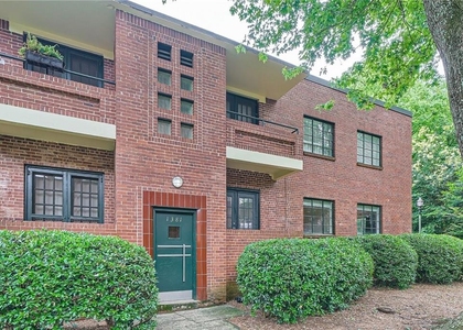 1381 Normandy Drive Ne - Photo 1