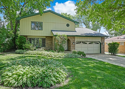 5631 S Elm Street - Photo 1