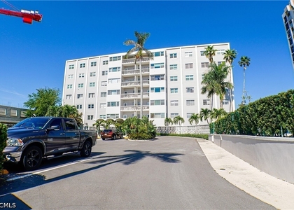 1900 Clifford Street - Photo 1