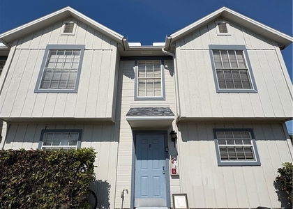 1005 Sw 48th Terrace - Photo 1