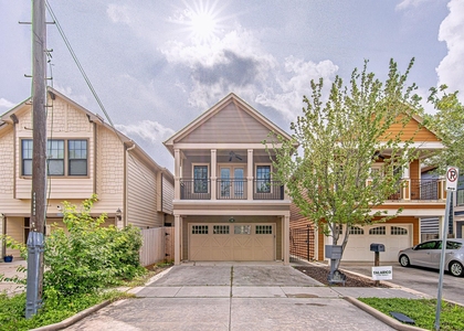1425 Prince Street - Photo 1