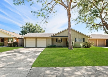 8729 Dunlap Street - Photo 1