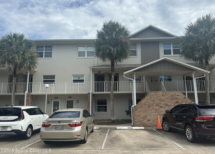 1600 Woodland Drive - Photo 1