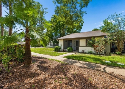 2945 Grovewood Boulevard - Photo 1