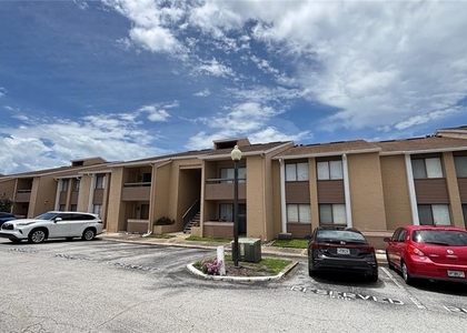 5169 Vineland Road - Photo 1