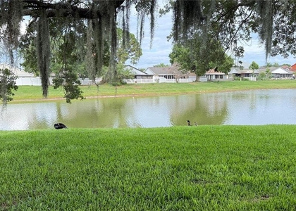 72 Lakepointe Circle - Photo 1
