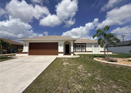 2136 Se 1st Avenue - Photo 1