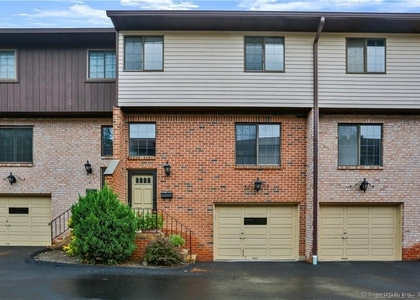 237 Strawberry Hill Avenue - Photo 1