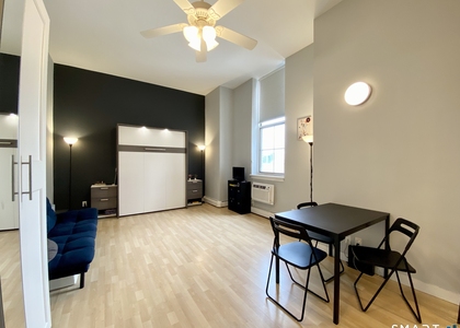 124 Court Street - Photo 1