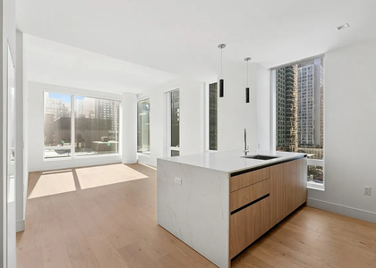 Hell's Kitchen 43rd Street - Photo 1