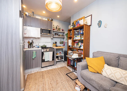 350 Hooper Street - Photo 1