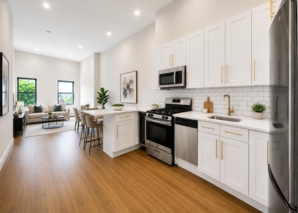 193 Jefferson Ave - Photo 1