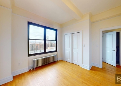Second Avenue - Photo 1