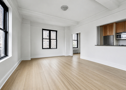 2nd Avenue - Photo 1