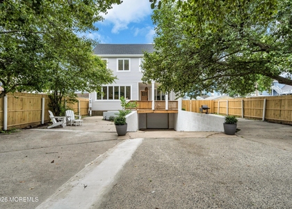 306 E 7th Avenue - Photo 1