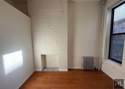 East 9th Street - Photo 1