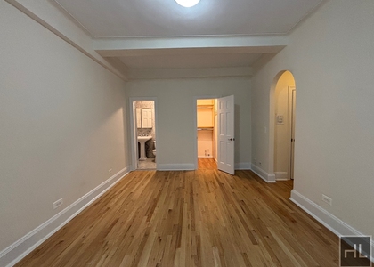 Second Avenue - Photo 1
