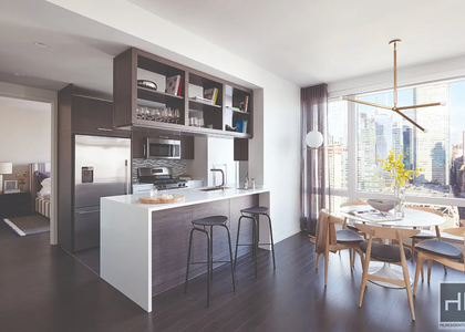 10th Avenue - Photo 1