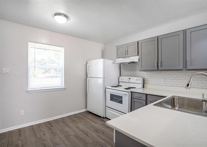 307 Rose Street - Photo 1